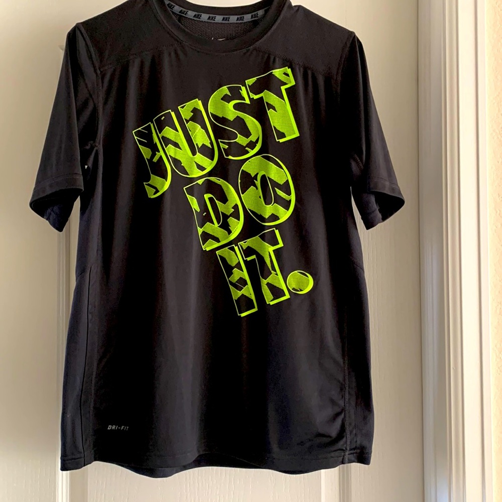 Nike dri-fit T-shirt. Excellent used condition. Youth XL